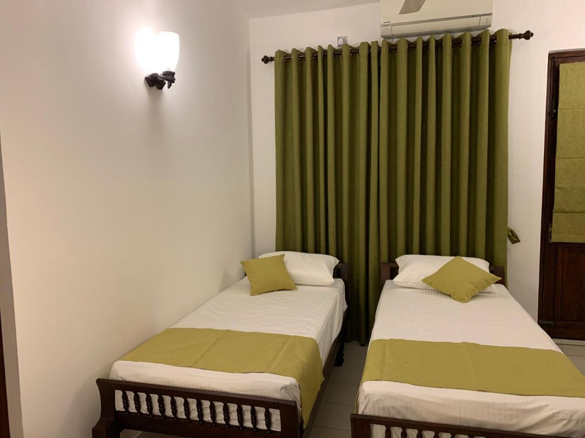 Elegance Oasis, Colombo 3 Hotell Eksteriør bilde