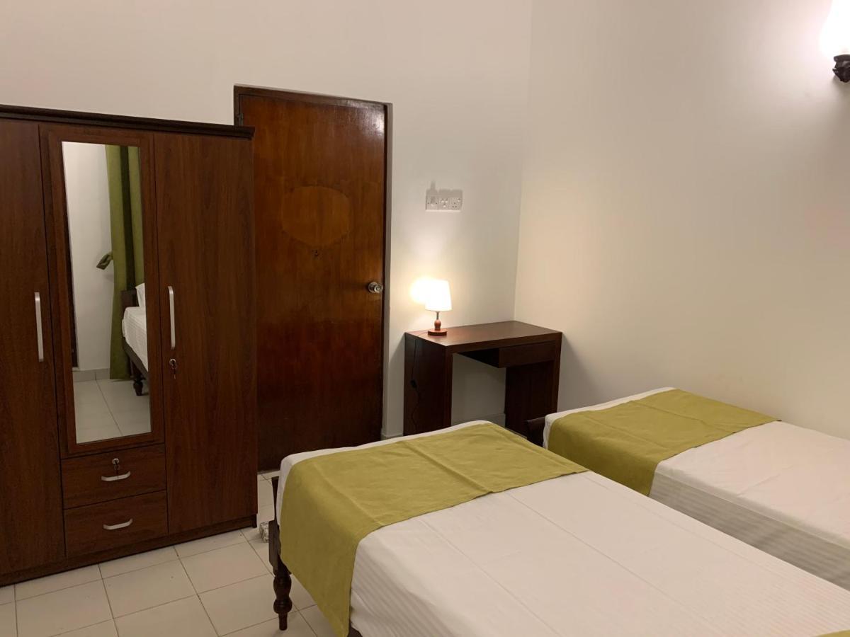 Elegance Oasis, Colombo 3 Hotell Eksteriør bilde
